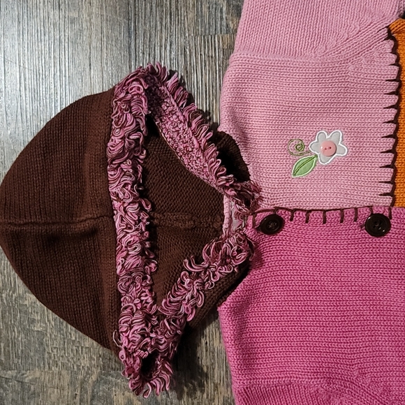 Very Gently Loved girls size 5T by Savannah beautiful sweater multi-color flower - Picture 4 of 14